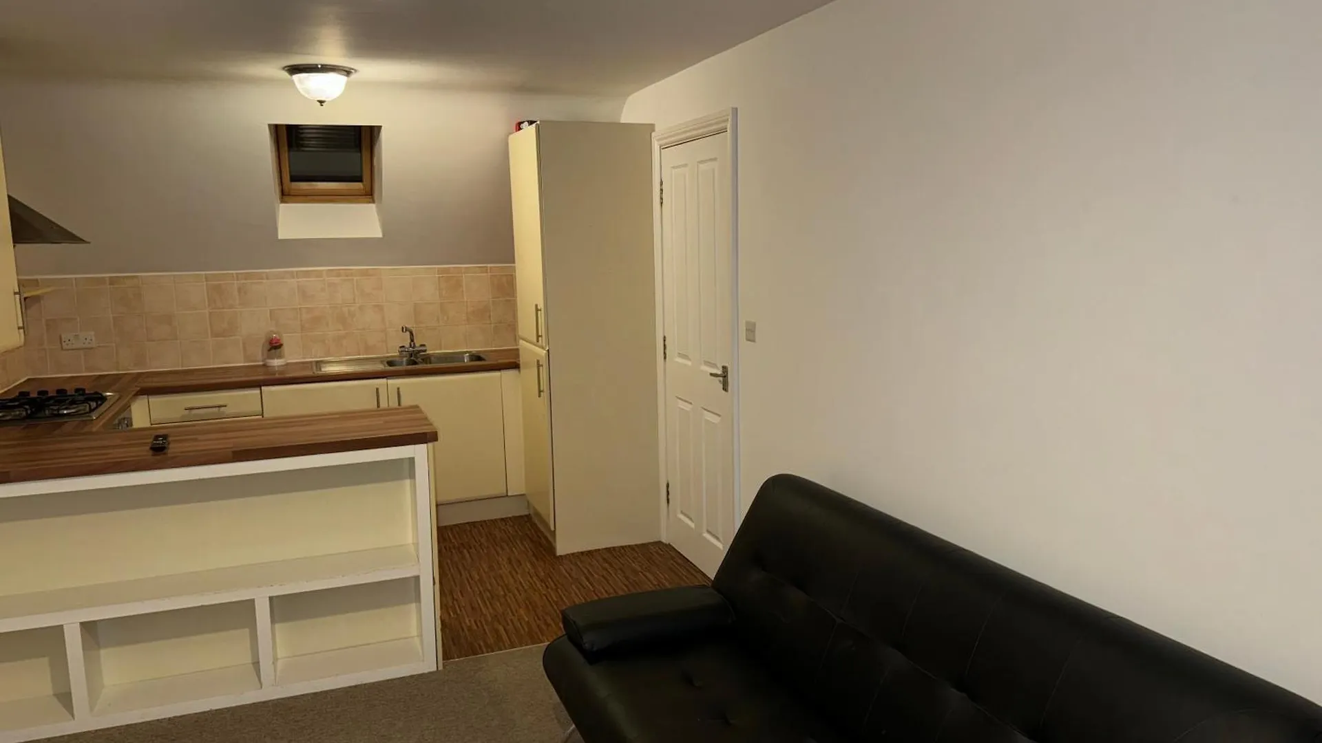 The Bliss Apartment, Self Check-In And Free Allocated Parking Southampton 0*,  United Kingdom