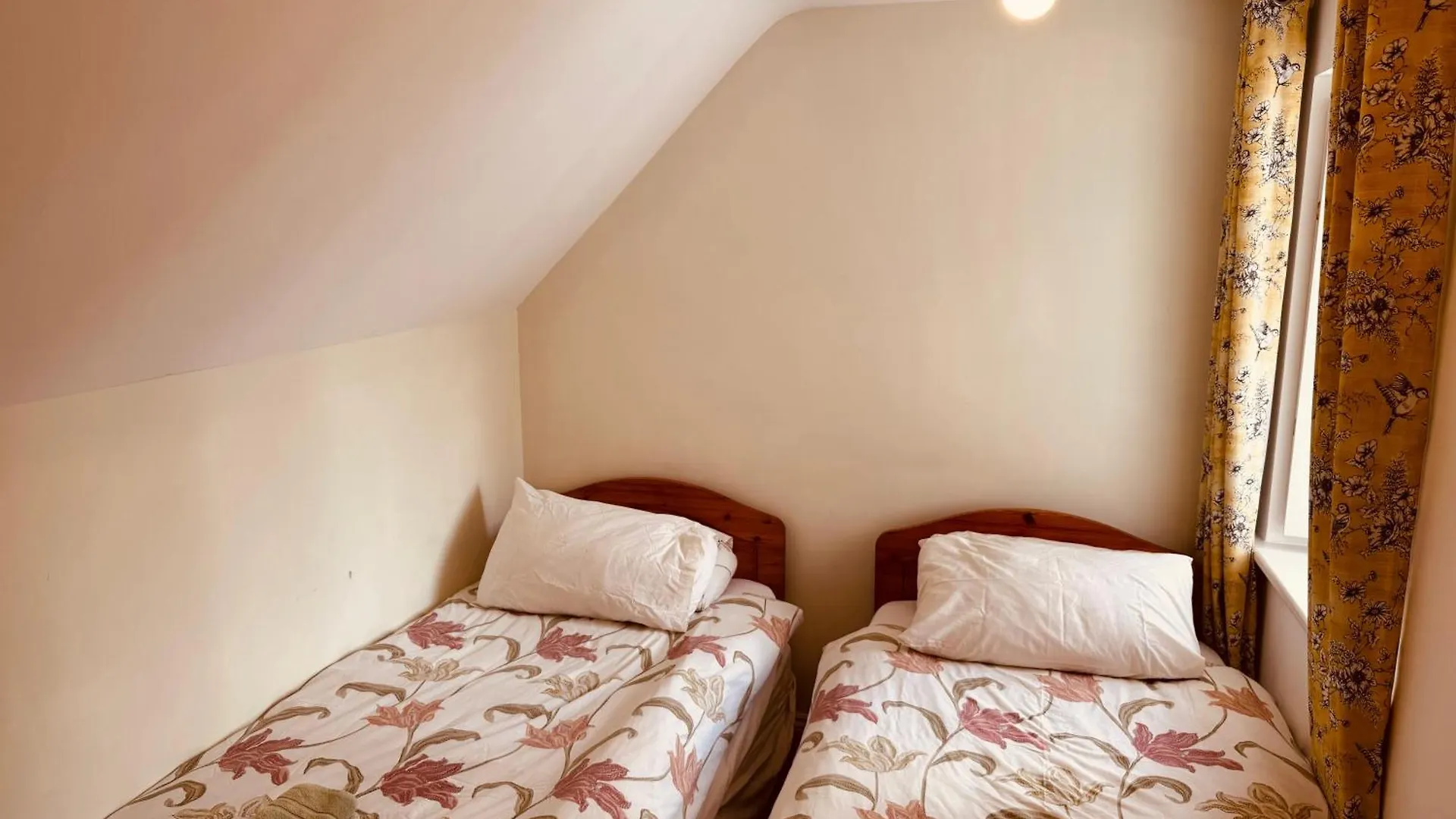 Apartment The Bliss Apartment, Self Check-In And Free Allocated Parking Southampton